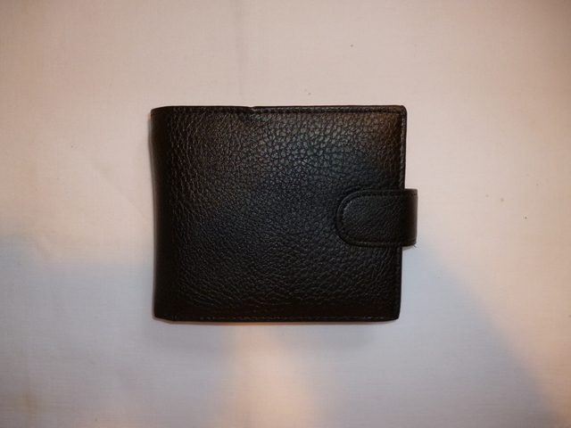 Wallet Black Leatherette Textured w. Snap Catch - Pipe, Cigar ...