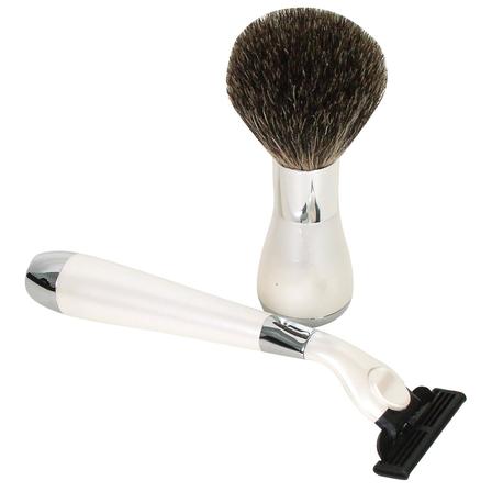 Comoy 2-Piece Box Set Bristle Brush, Mach 3 Razor - White/Chrome