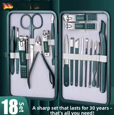 Manicure Set German in Green in Snap Shut Case (18 Piece)